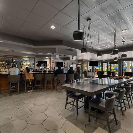 מלון Doubletree By Hilton קרסון מראה חיצוני תמונה