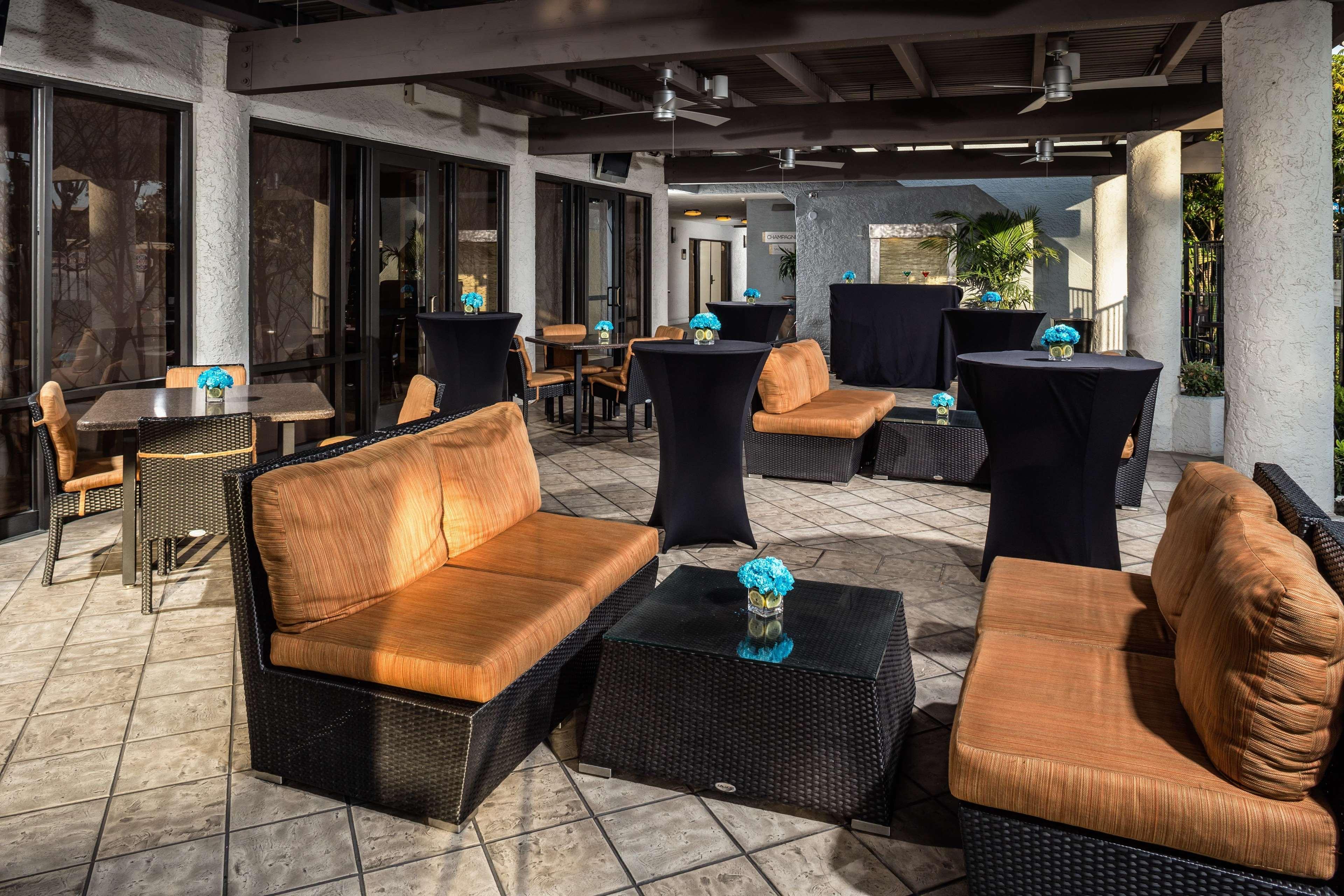 מלון Doubletree By Hilton קרסון מראה חיצוני תמונה