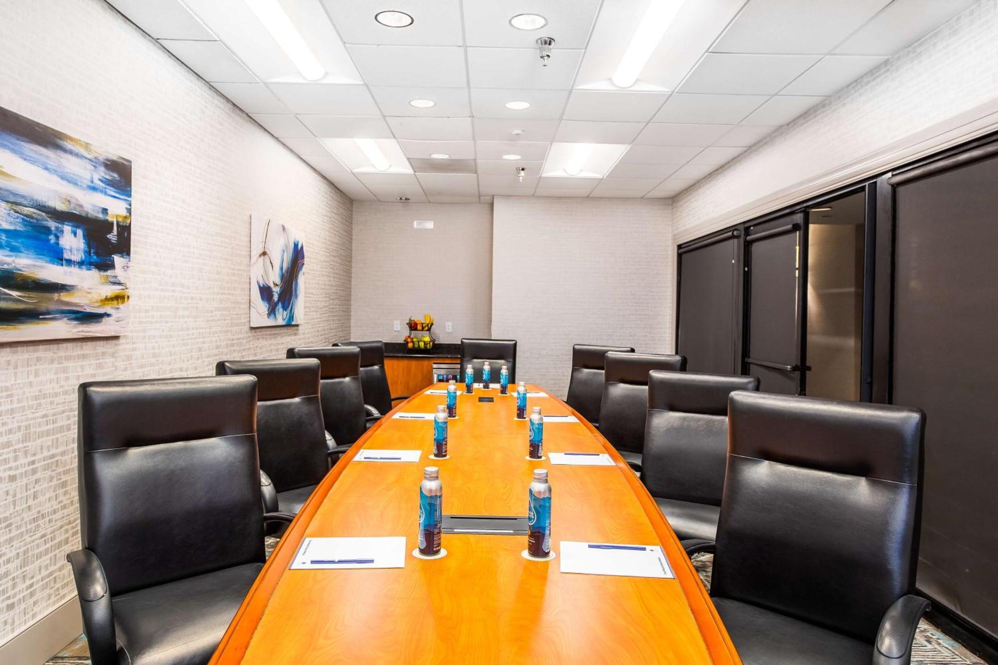 מלון Doubletree By Hilton קרסון מראה חיצוני תמונה