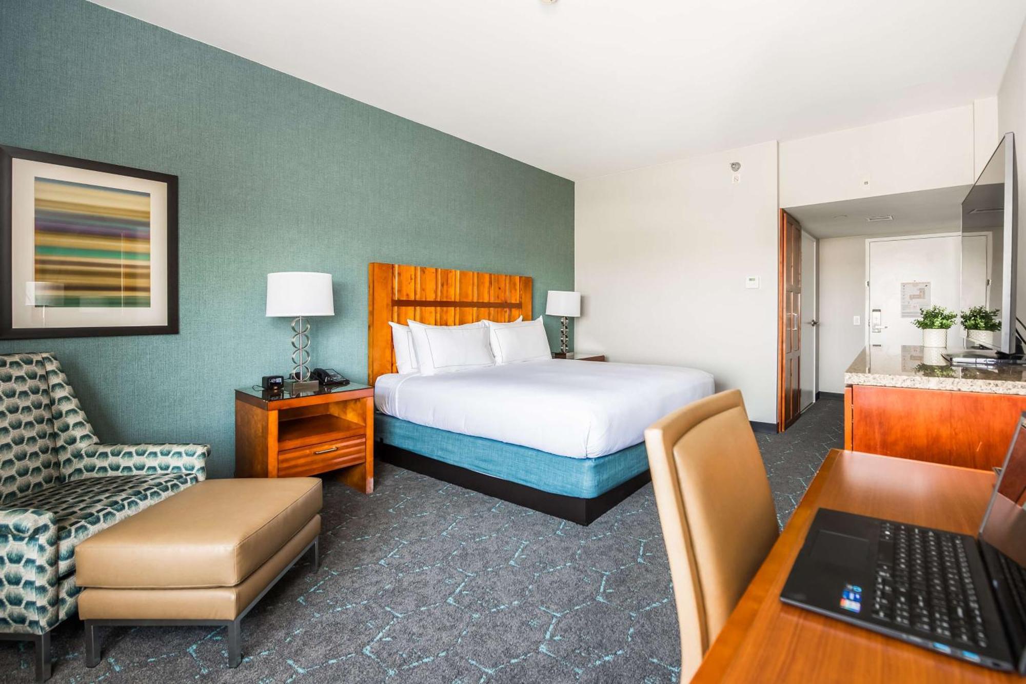 מלון Doubletree By Hilton קרסון מראה חיצוני תמונה